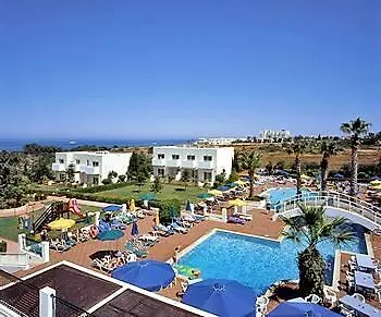 Paramount מלון דירות 4*