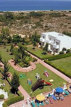 Paramount 4*