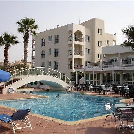 Aparthotel Paramount Protaras