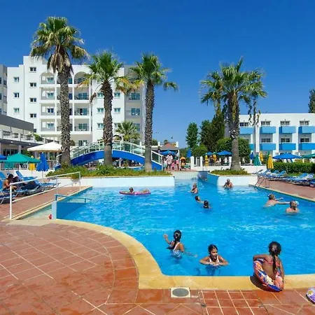 Paramount 4* Protaras